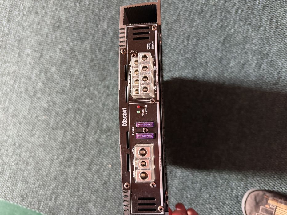 Magnait Чотирех канальний уселітель