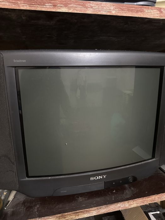 Televisao, LCD, aparelhagem de som, gira-discos