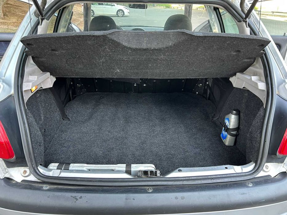 Peugeot 206 2.0 HDi, de Setembro 2000 com < 203.000 km