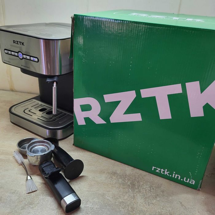Кавоварка для меленої кави з функцією капучино якісного бренду RZTK