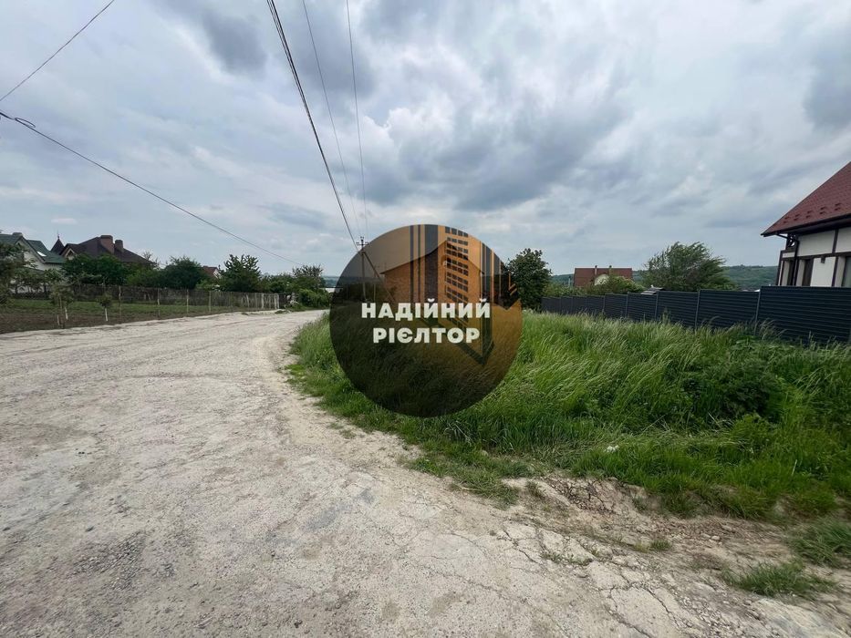 Продаж земельної ділянки під будинок, 6 сот.