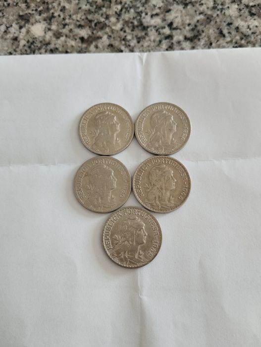 5 moedas de 1 escudo alpaca boas datas