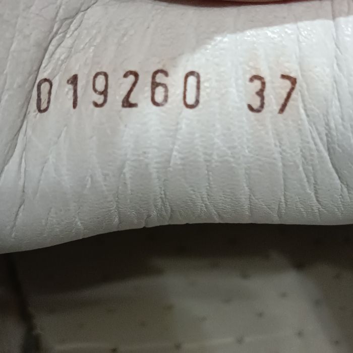Продам жіночі кросівки Alexander McQueen 37 р.