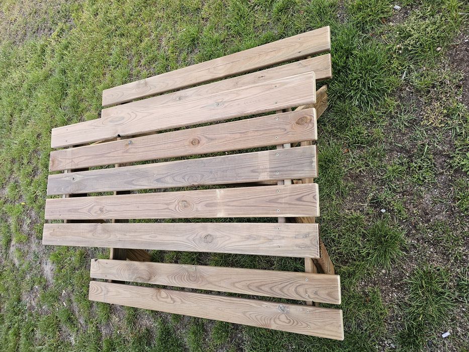 Stolik piknikowy dla dzieci