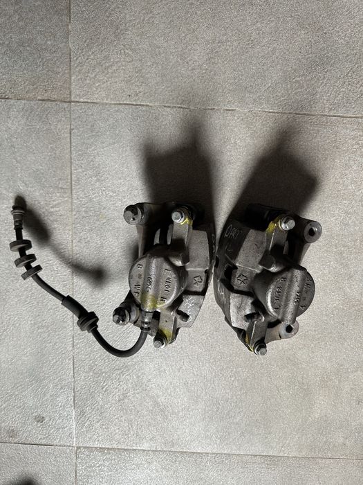 Передние Суппорта Dodge Dart