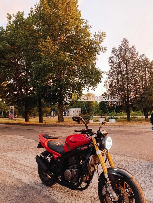 Продам мотоцикл hyosung gt250r