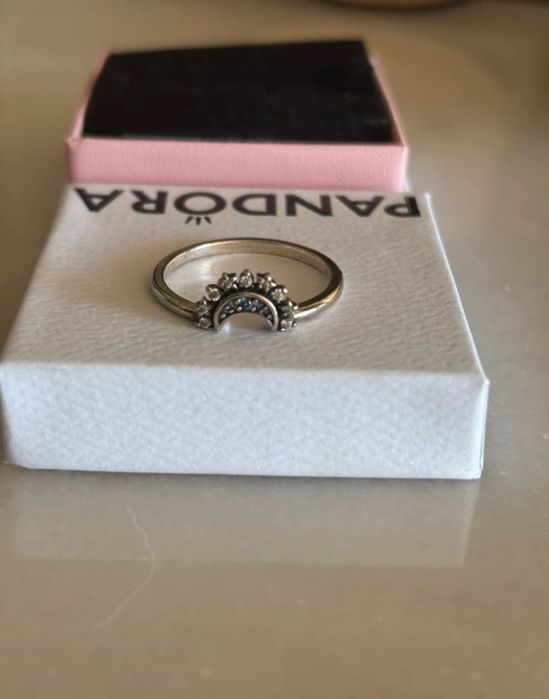 Pandora Celestial Blue Sparkling Moon Ring Sterling silver