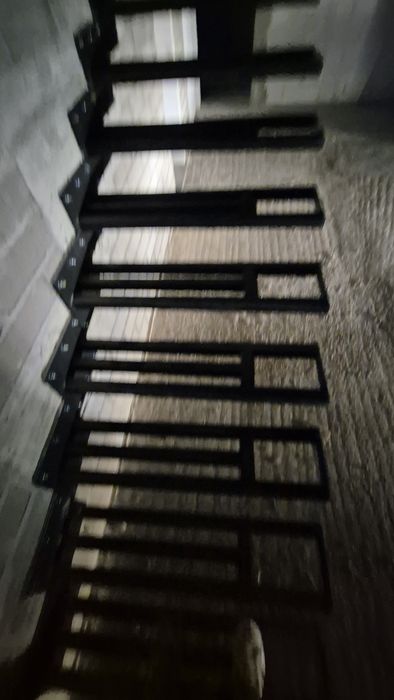 schody półkowe  lewitujace stelaż