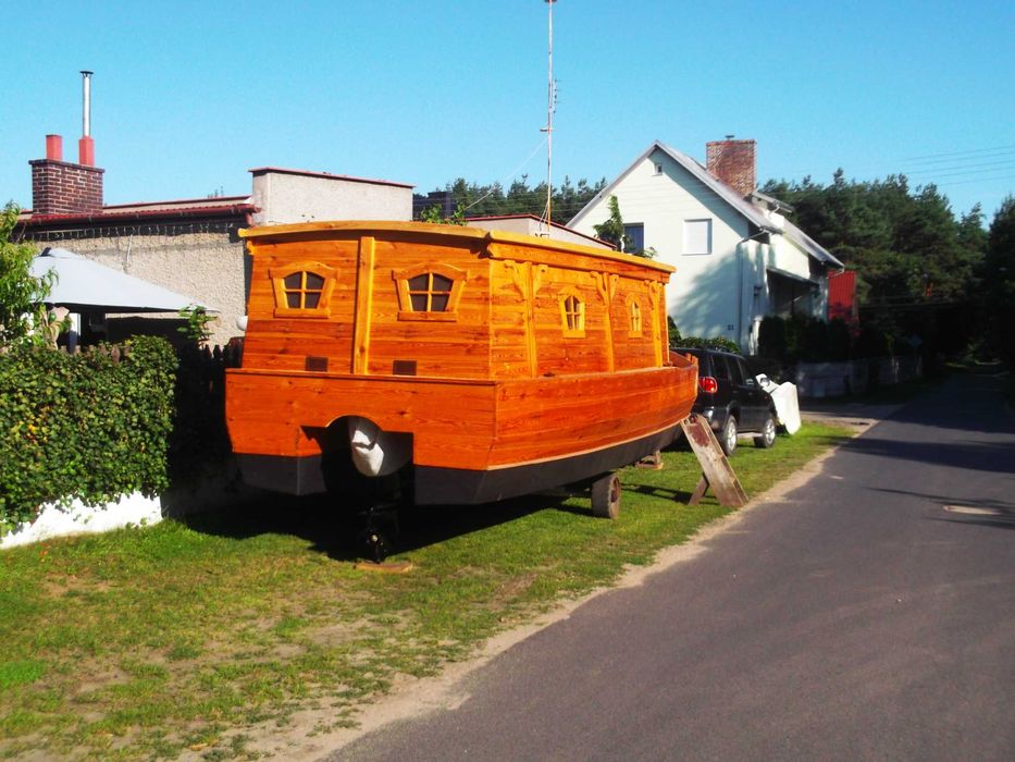 łódż drewniana typu Szkuta