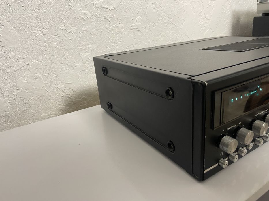 Магнітофон Маяк 233 стерео