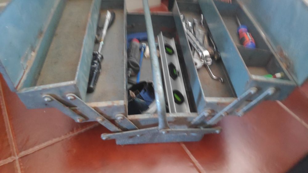 Caixa de Ferramentas em metal