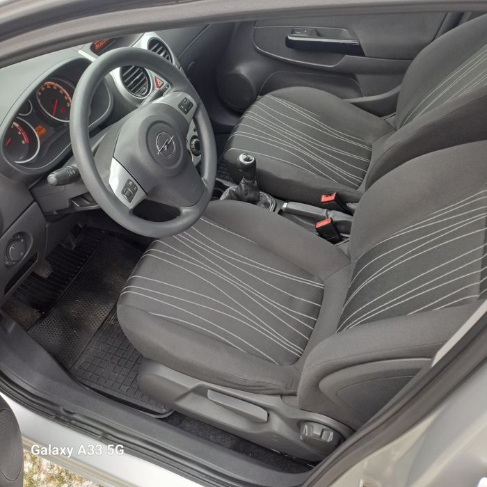 OPEL CORSA 1,2  LIMITED  benzyna 85 km