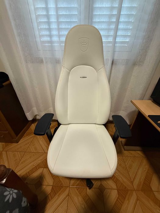 Cadeira NOBLECHAIRS Icon White
