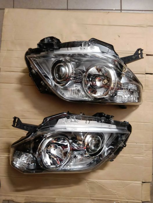 Land Cruiser 150 reflektory lampy przednie xenon