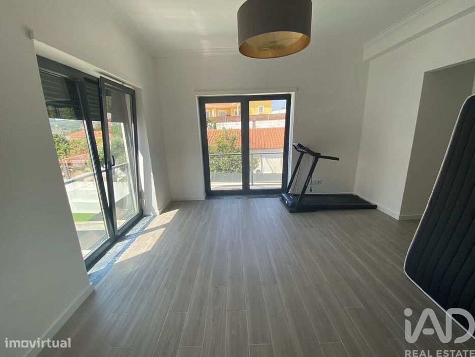 Casa / Villa T3 em A dos Francos de 163,1 m2