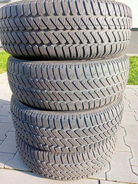 Opony wielosezonowe
