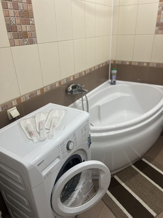 Здам подобово 3 кімнатну квартиру з видом на Дніпро в районі Казбет