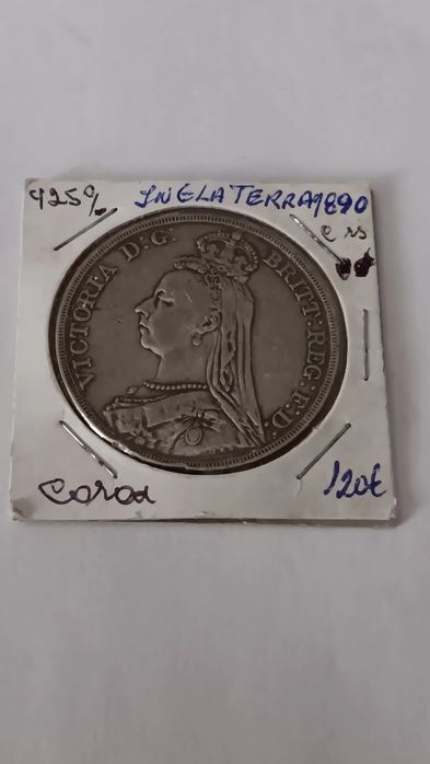 Moedas de prata de 1 coroa de 1889 e 1890. Cada uma tem 1 valor.