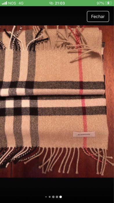 Vendo Cachecol Burberry novo