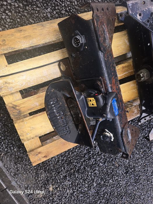 Zaczep ringfeder 4040/g150 rozstaw 160/100