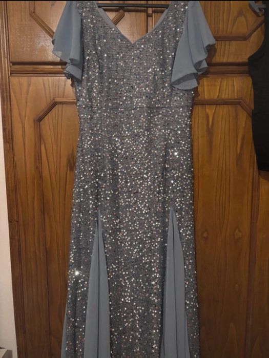 Vestido azul brilhante Novo