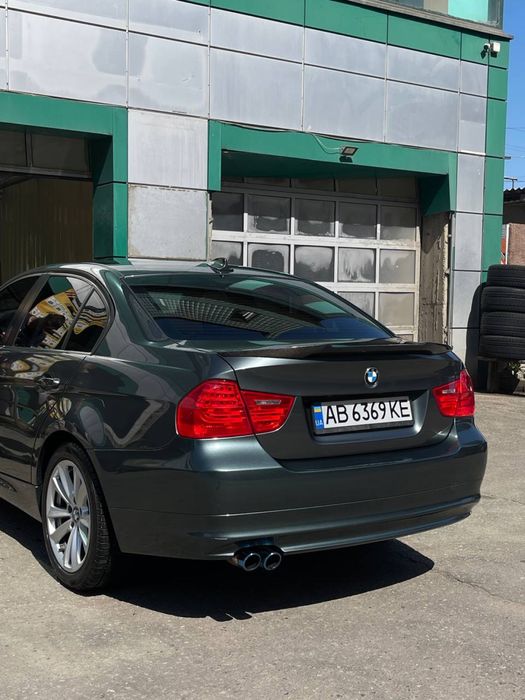 Обменяю BMW E90 3 литра бензин 2011 год