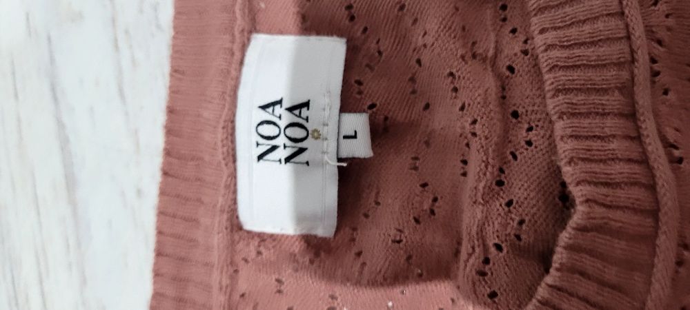 Lekki sweterek damski