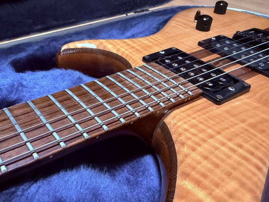 JP Custom - Handmade Instruments