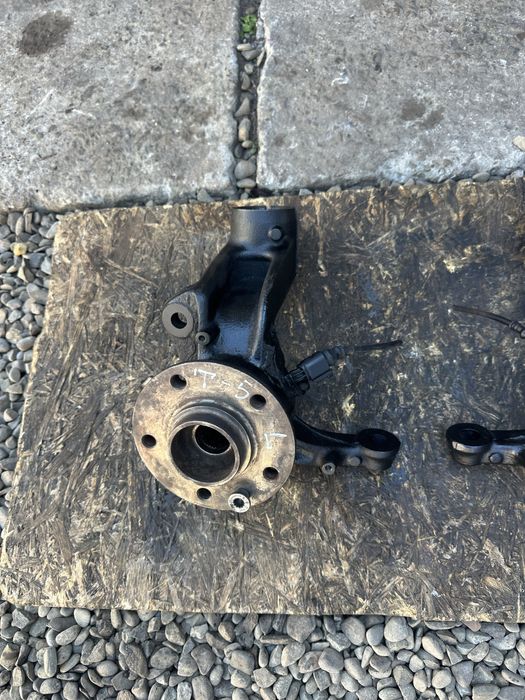 Царфа Повортній Кулак Транспортер Т-5 Мултіван Transporter T-5