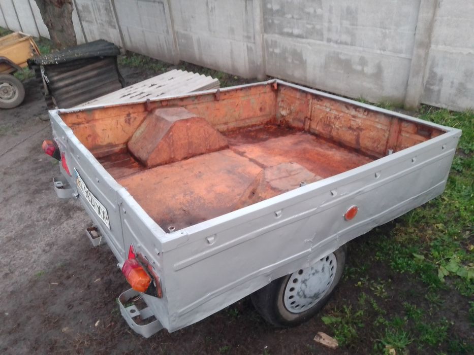 Продам прицеп легковий