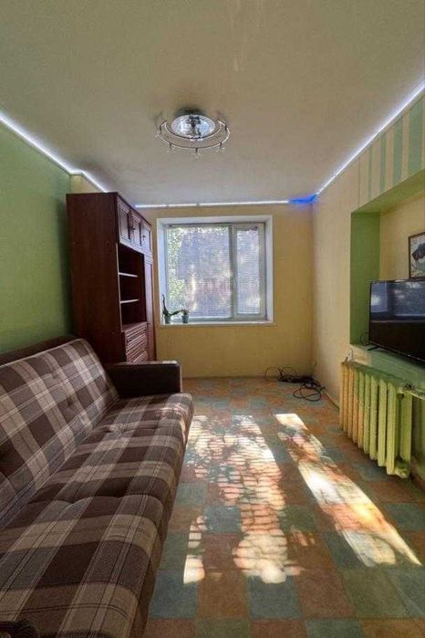 Продам целый дом на Залютино