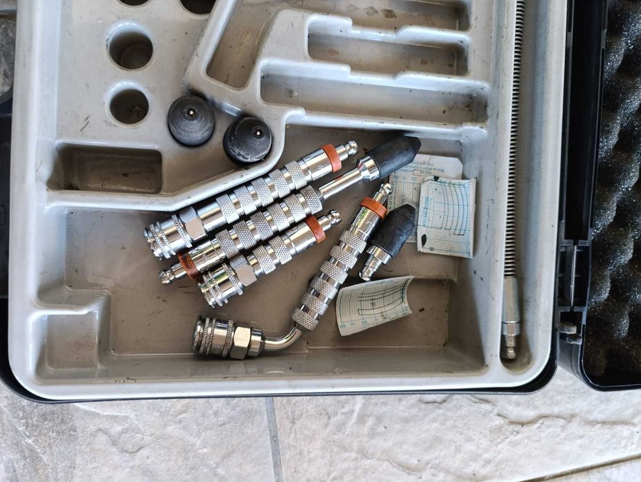 Medidor de compressão para motores a gasolina e gasóleo