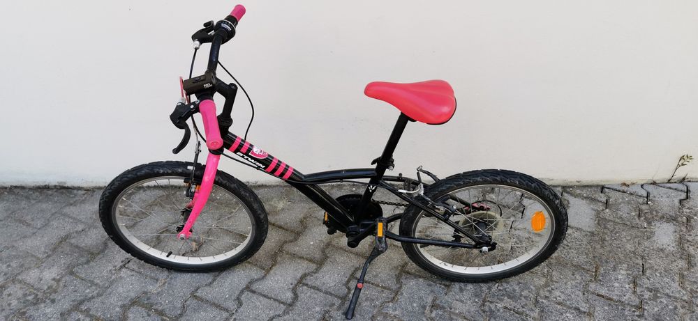 Bicicleta criança. Roda 20, marca BTWIN