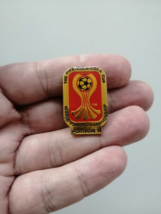 Pins da Coca Cola/Fifa e Pepsi