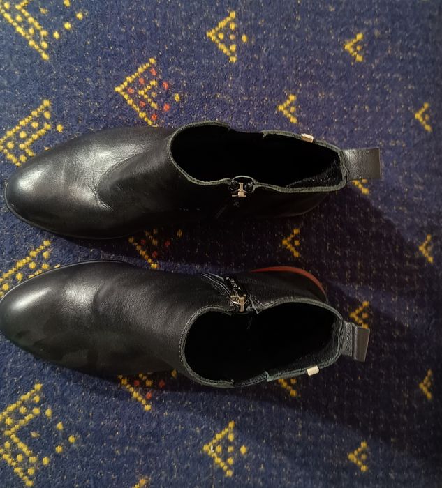 Skórzane botki nowe