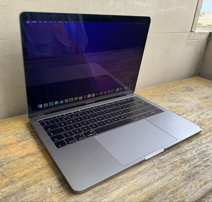 Macbook pro 13" core i5 | 8GB RAM