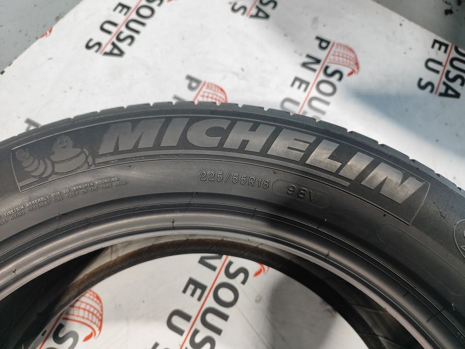 2 pneus semi novos 225-55R18 Michelin - Oferta dos Portes