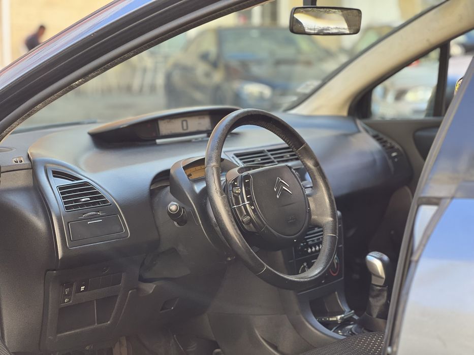 Citroen C4 1.6HDi 110cv - 2007