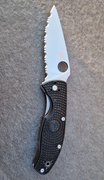 Nóż składany Spyderco Tenacious Lightweight