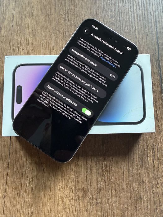 Iphone 14 pro purple