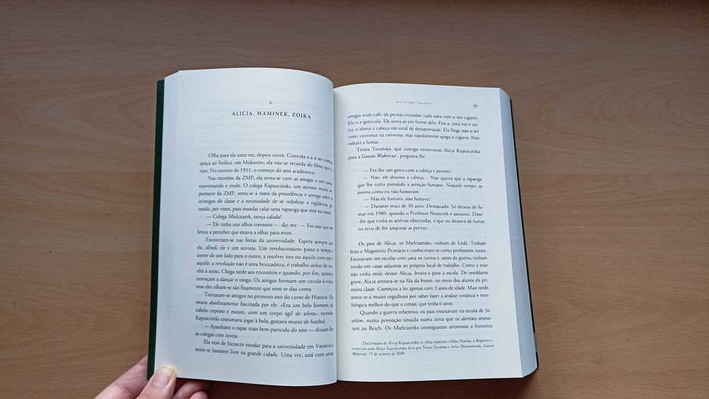 Livro "Kapuscinski: Uma Vida" de Artur Domoslawski