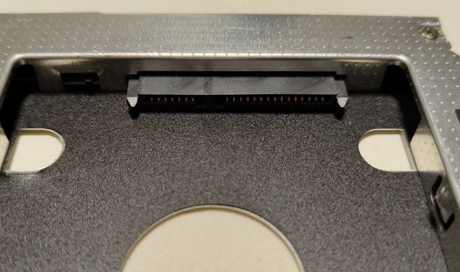 Кишеня-адаптер для HDD/SSD замість DVD-приводу