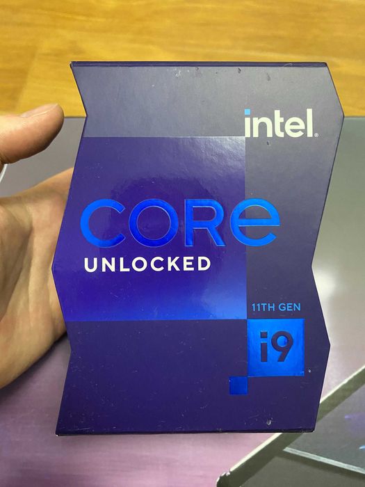 материнка MSI MEG Z590 GODLIKE + CPU i9 11900K LGA1200 + ASUS ROG 360