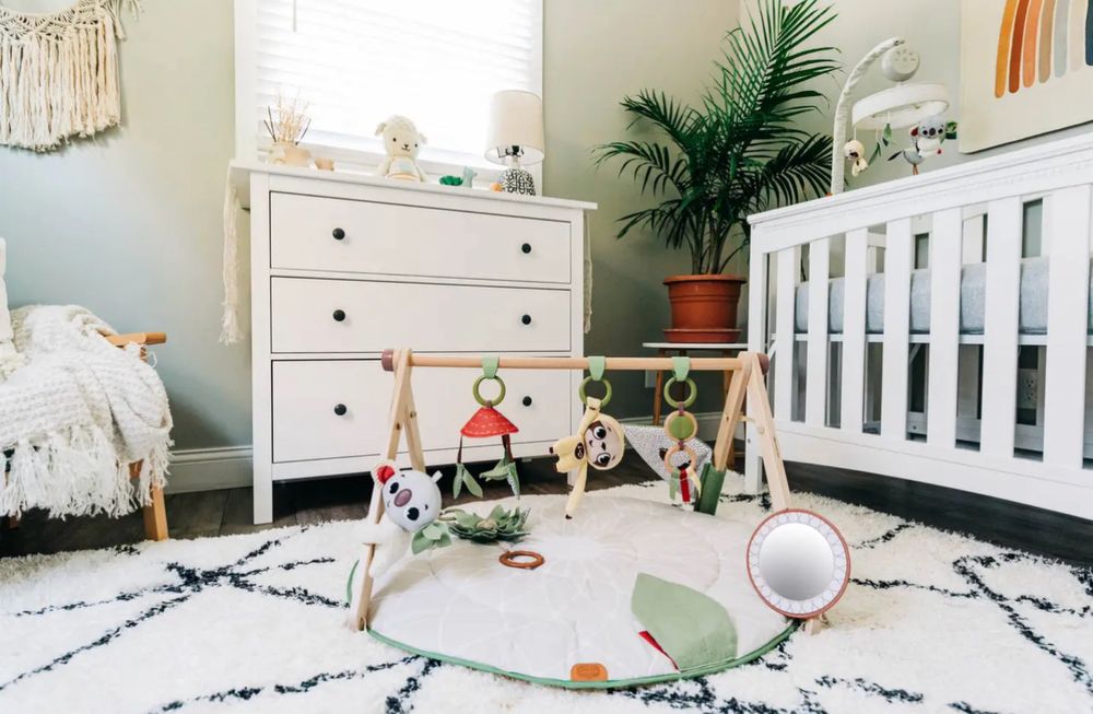 Розвиваючий килимок з ігровою стійкою Tiny Love Boho Chic