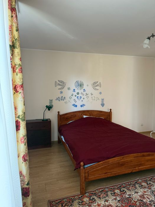 Приватний будинок в центрі: 4 спальні/3 санвузли + робоче крило, гараж