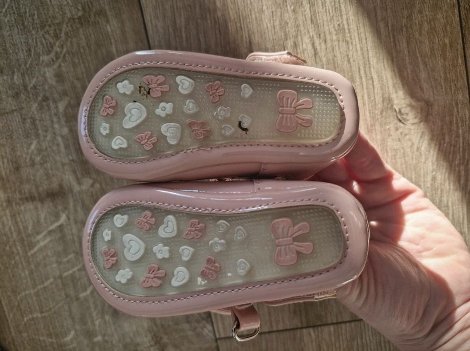 Lakierki dla dziewczynki  Rozmiar 19