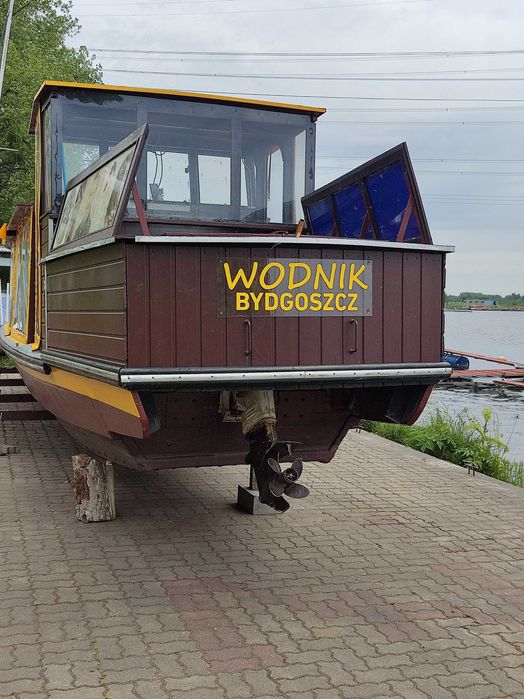 Jacht motorowy do zarobkowego przewozu osób