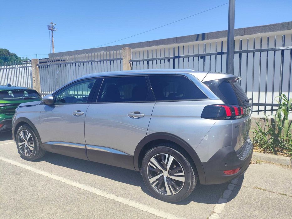 Peugeot 5008 1.5 BlueHDi Allure