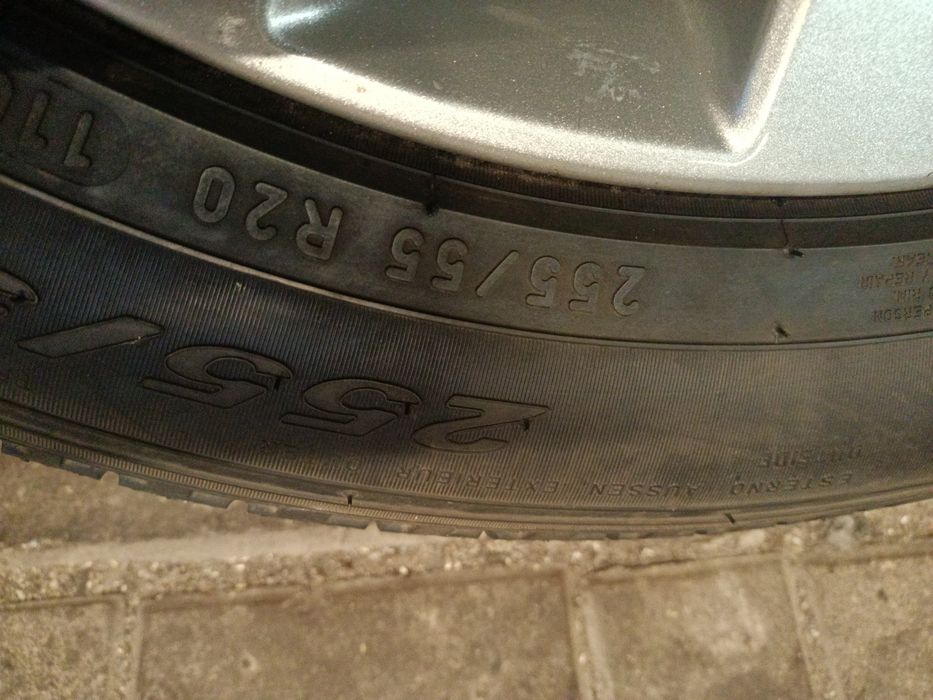 Opona 255/55 R20 z felga 5x120 Land Rover