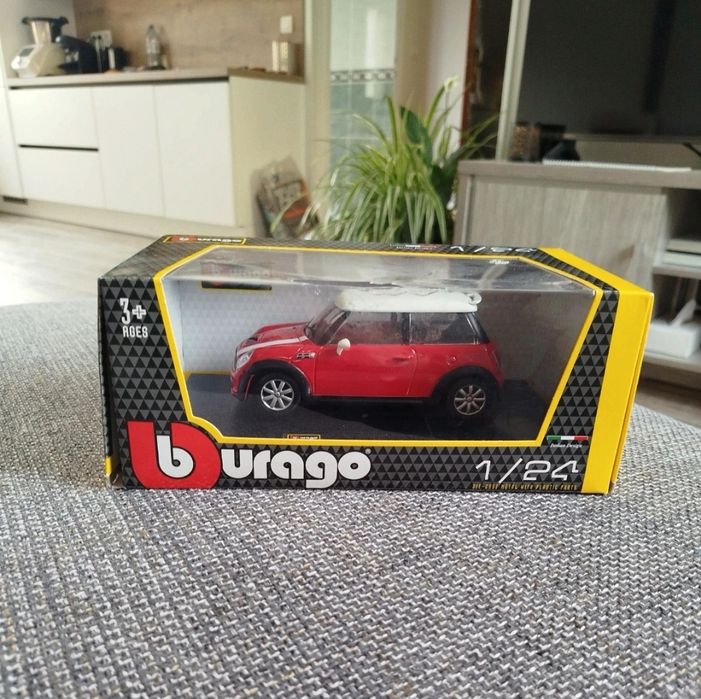 Mini Cooper S Burago 1/24
